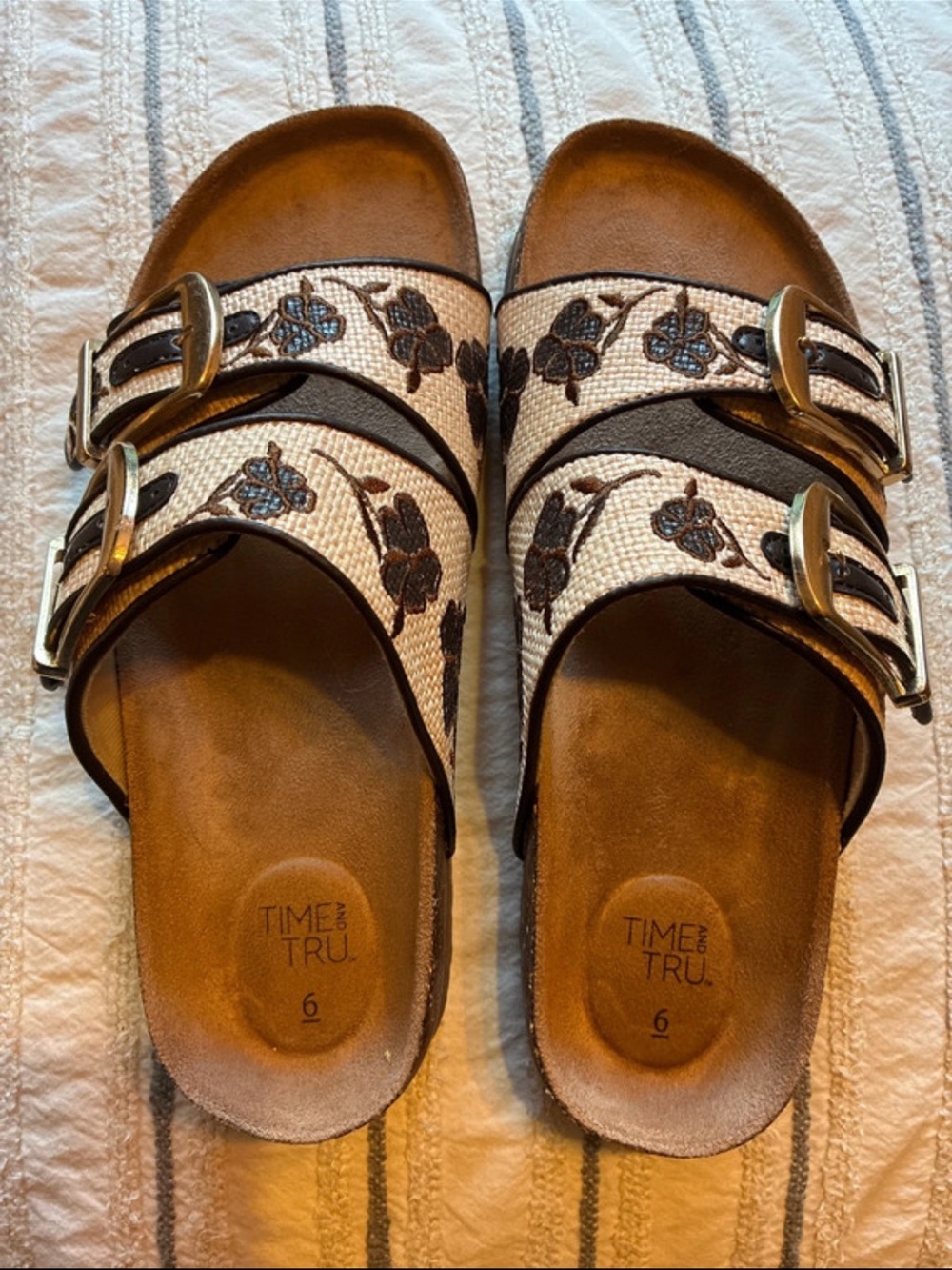 Time and Tru Women's Beige Floral Double-Buckle Slide Sandals